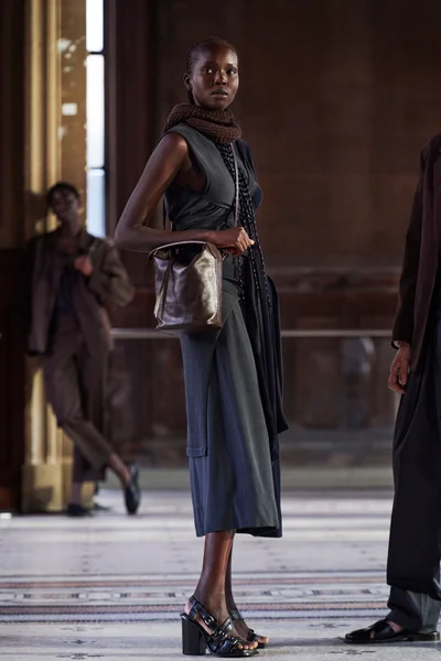 Look 26